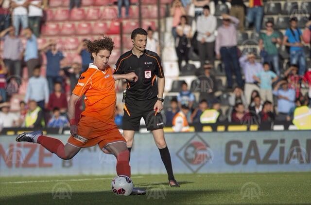 Ex-Athletico Paranaense, Renan Foguinho ultrapassa número de jogos do  último ano, e avalia início da sua quinta temporada na Turquia